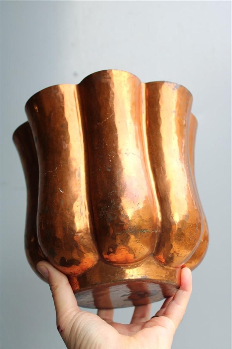 photo vinterior Rare Italian Vase 1930 Embossed Copper Gio Ponti For Nino Ferrari Attributed