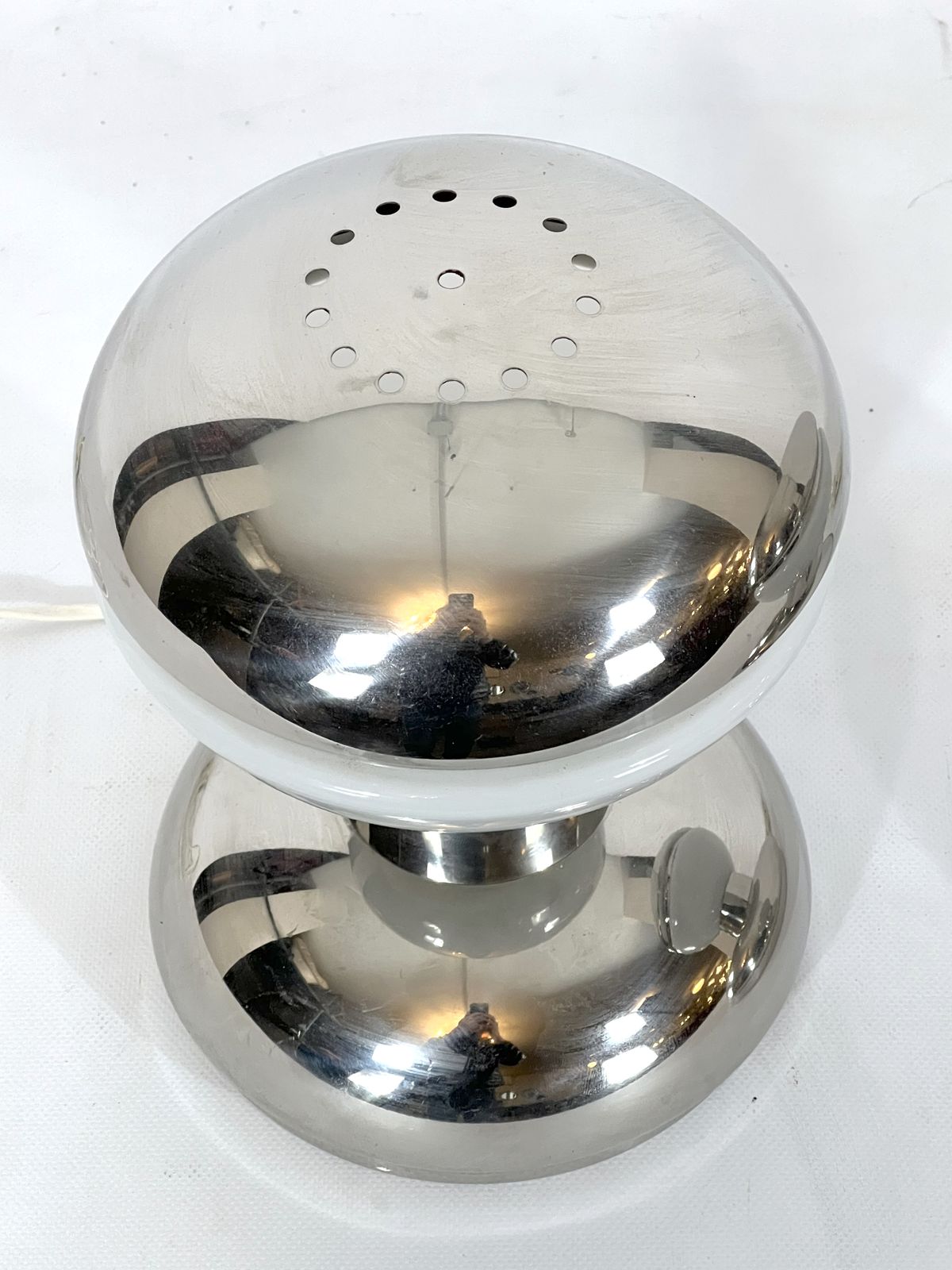 Goffredo Reggiani, Chrome And Milk Glass Table Lamps From 70s photo furniture