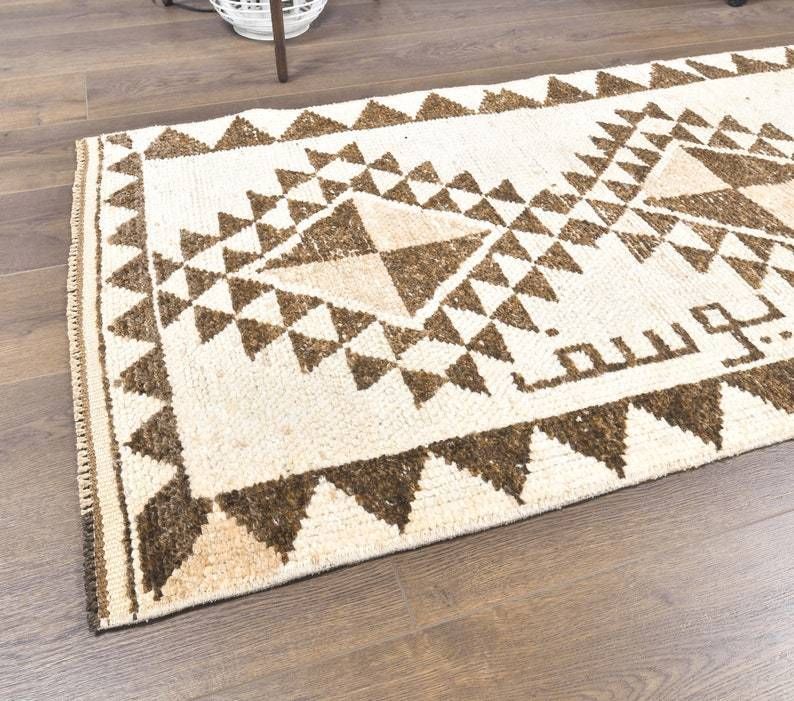 Turkish Vintage Handmade Wool Runner Rug Geometric Hallway Farmhouse Decor One Of A Kind  Anatolia photo vinterior
