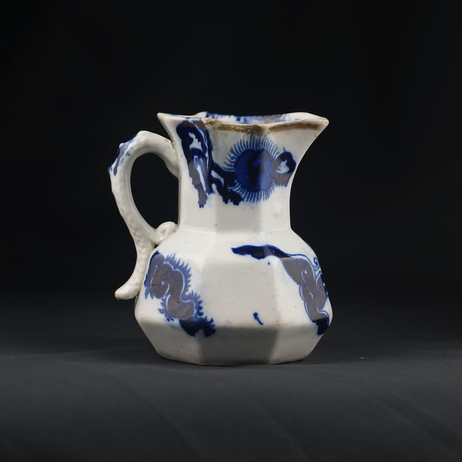 Antique Flow Blue Dragon Jug, Antique Very Early Mason's Ironstone Dragon & Pearl Blue/White Snake Handled Pitcher 1830 48 photo furniture