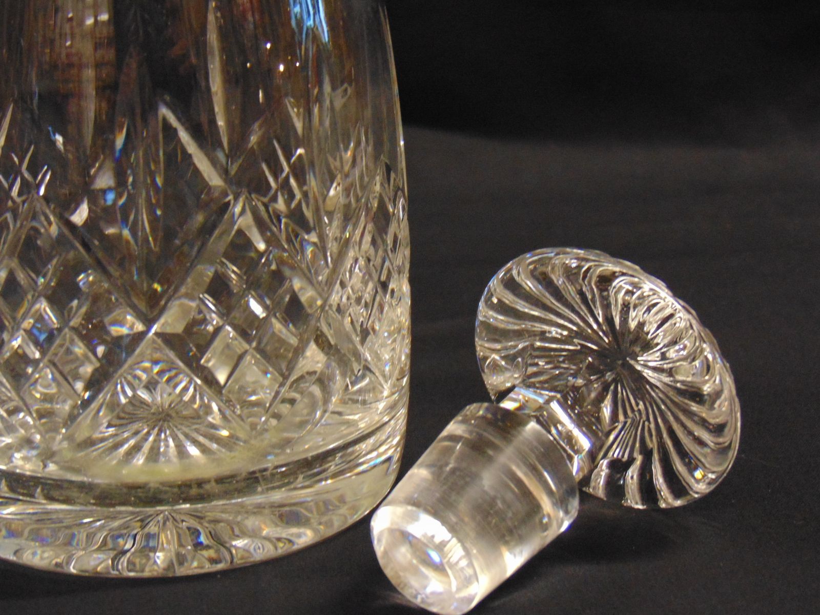 Stuart Crystal Glengarry Cambridge Cut Crystal Mushroom Stopper Decanter photo Home Decor