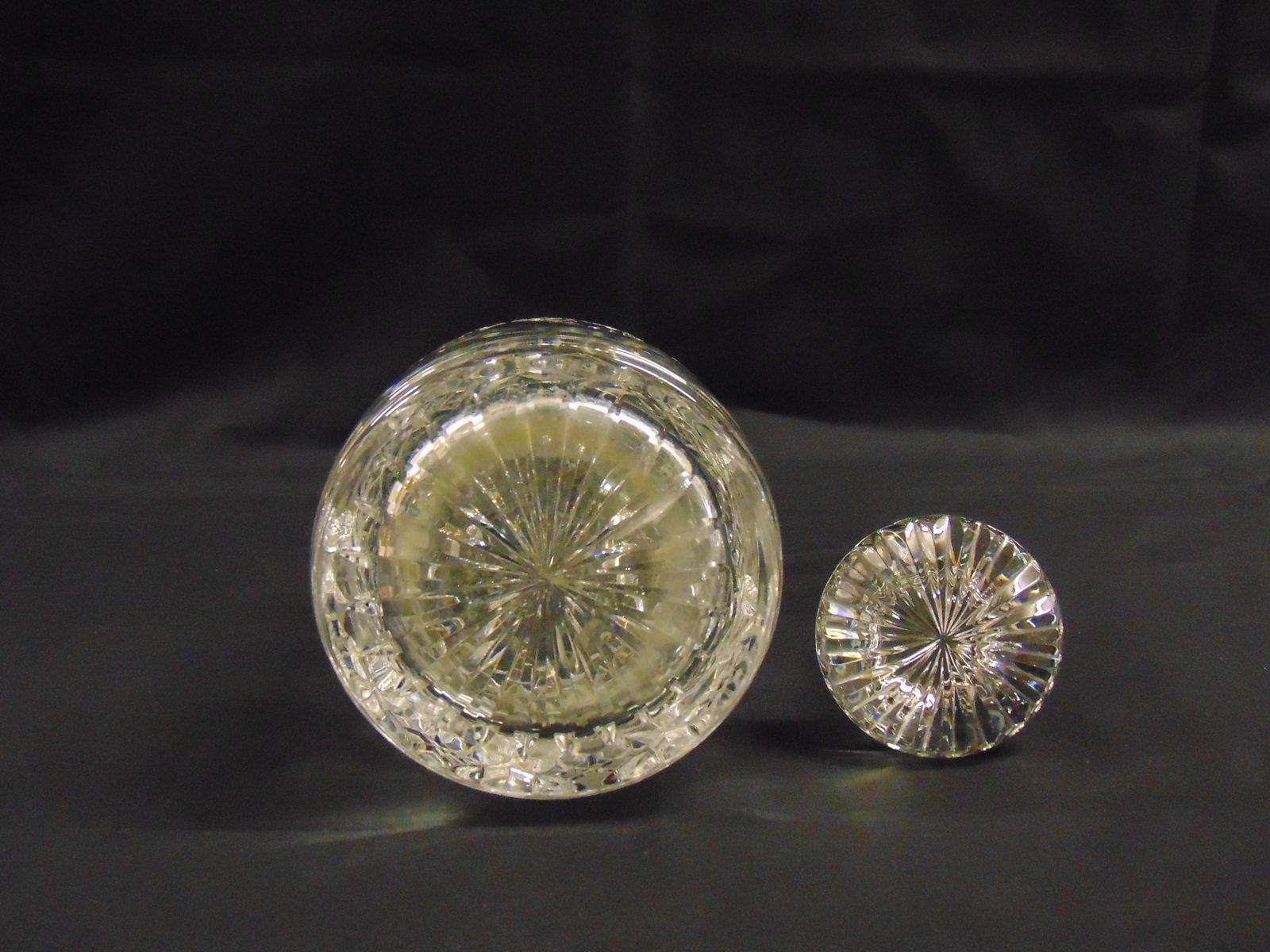 Stuart Crystal Glengarry Cambridge Cut Crystal Mushroom Stopper Decanter photo buy