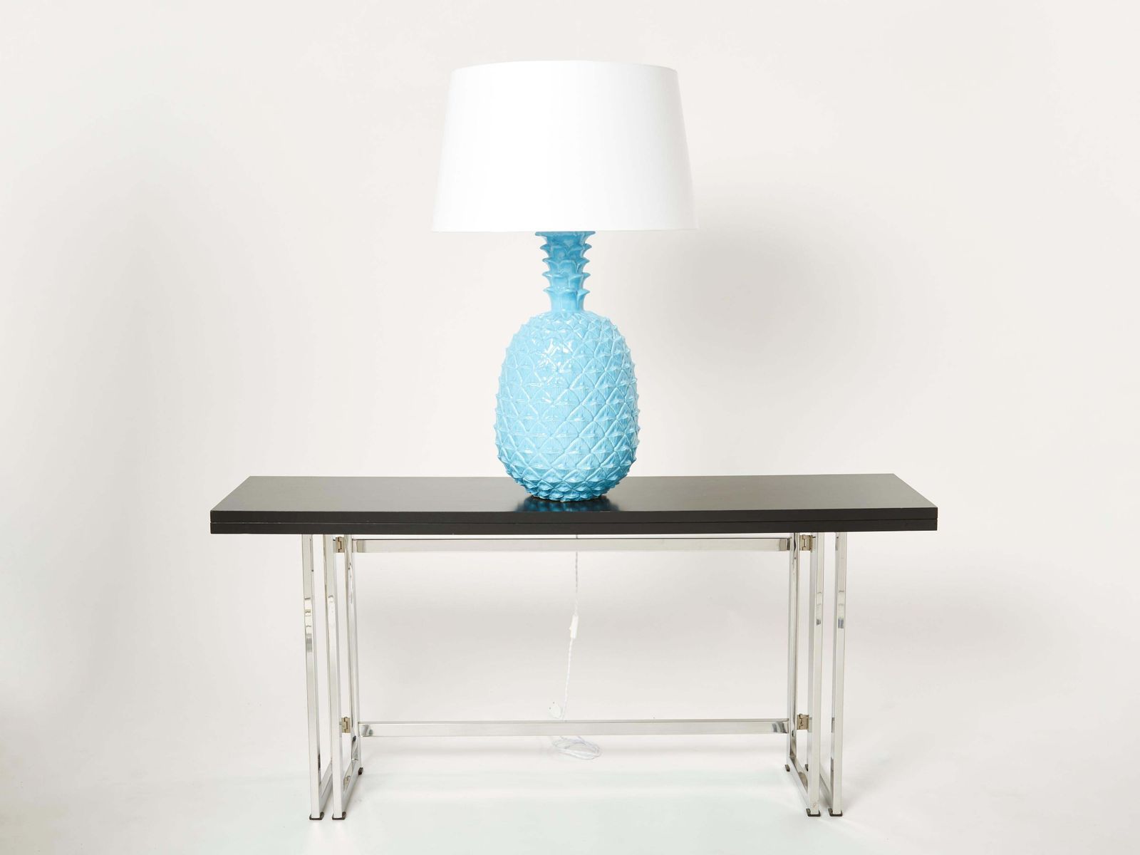 Lampe de table Tommaso Barbi en céramique bleue, motif ananas XL, années 1970 photo vinterior