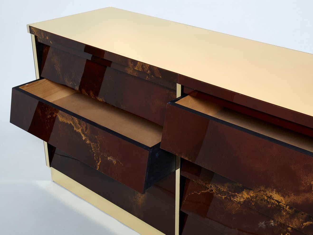 photo for sale Commode buffet Maison Jansen en laque dorée et laiton, années 1970