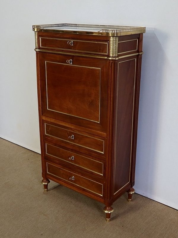 Small Lady's Secretary In Mahogany, Louis XVI   Xviiith photo furniture