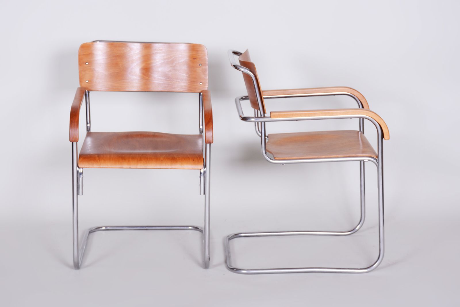 Pair Of Mucke Melder Bauhaus Armchairs Made In 1930s Czechia. Restored. photo vintage