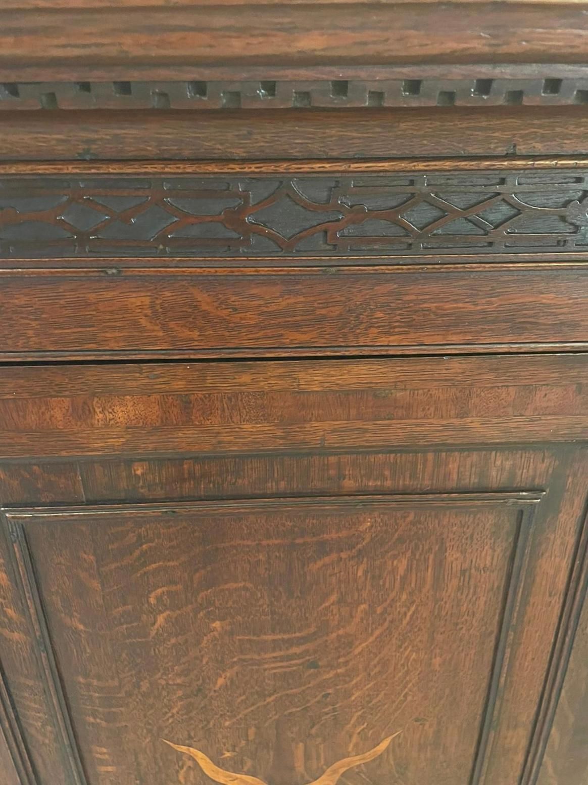 photo buy Outstanding Antique George III Quality Oak Inlaid Hanging Corner Cabinet Out