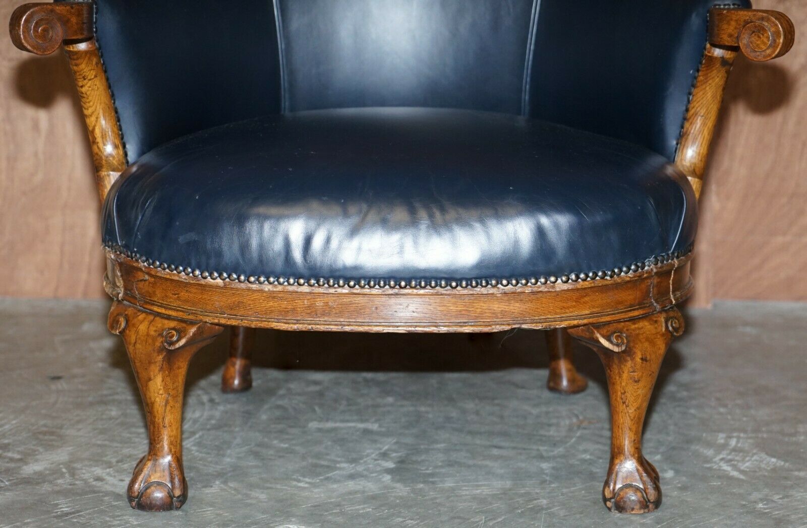 Antique Regency Circa 1810 1820 Claw & Ball Oak Framed Blue Leather Armchair photo vinterior