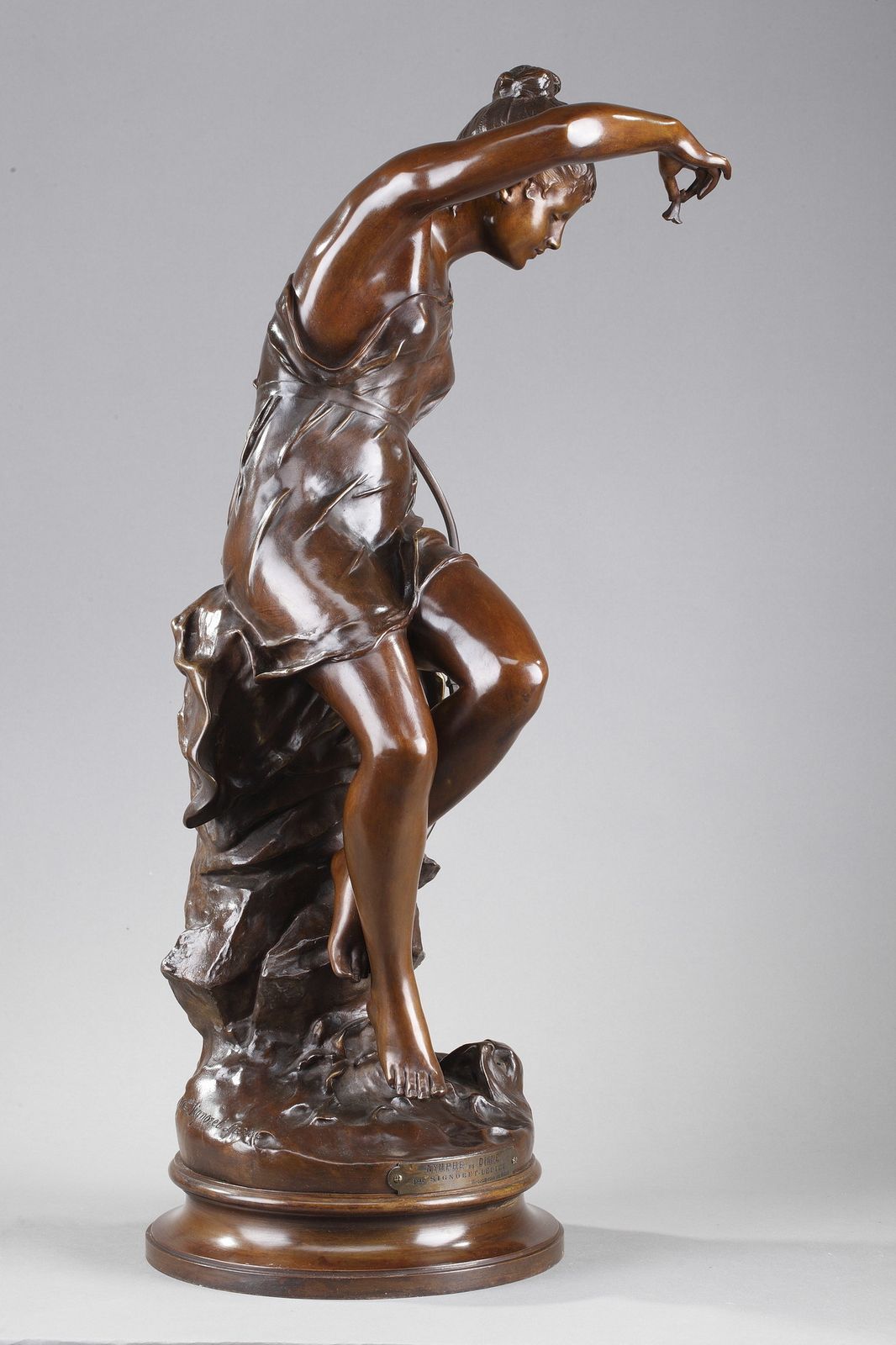 Bronzen sculptuur, "Diana's Nimf" naar Lucie Signoret Ledieu photo for sale