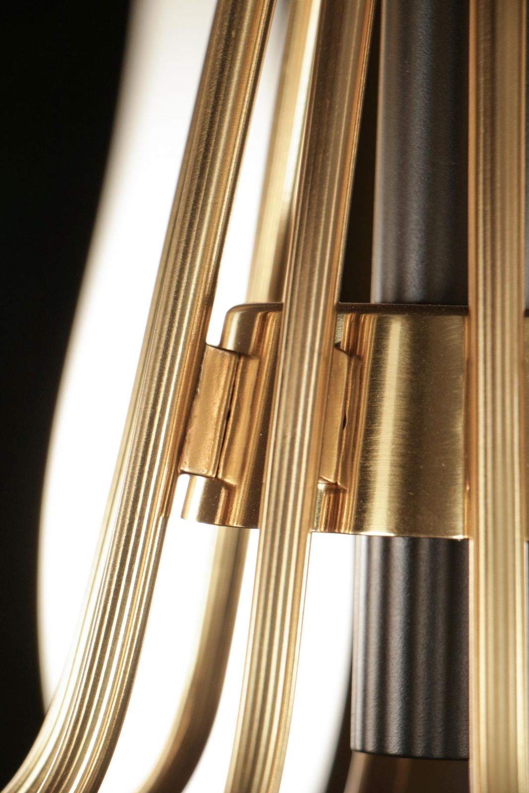 photo for sale Italian Mid Century Modern Ten Lights Chandelier Attributer To Stilnovo, 1950s