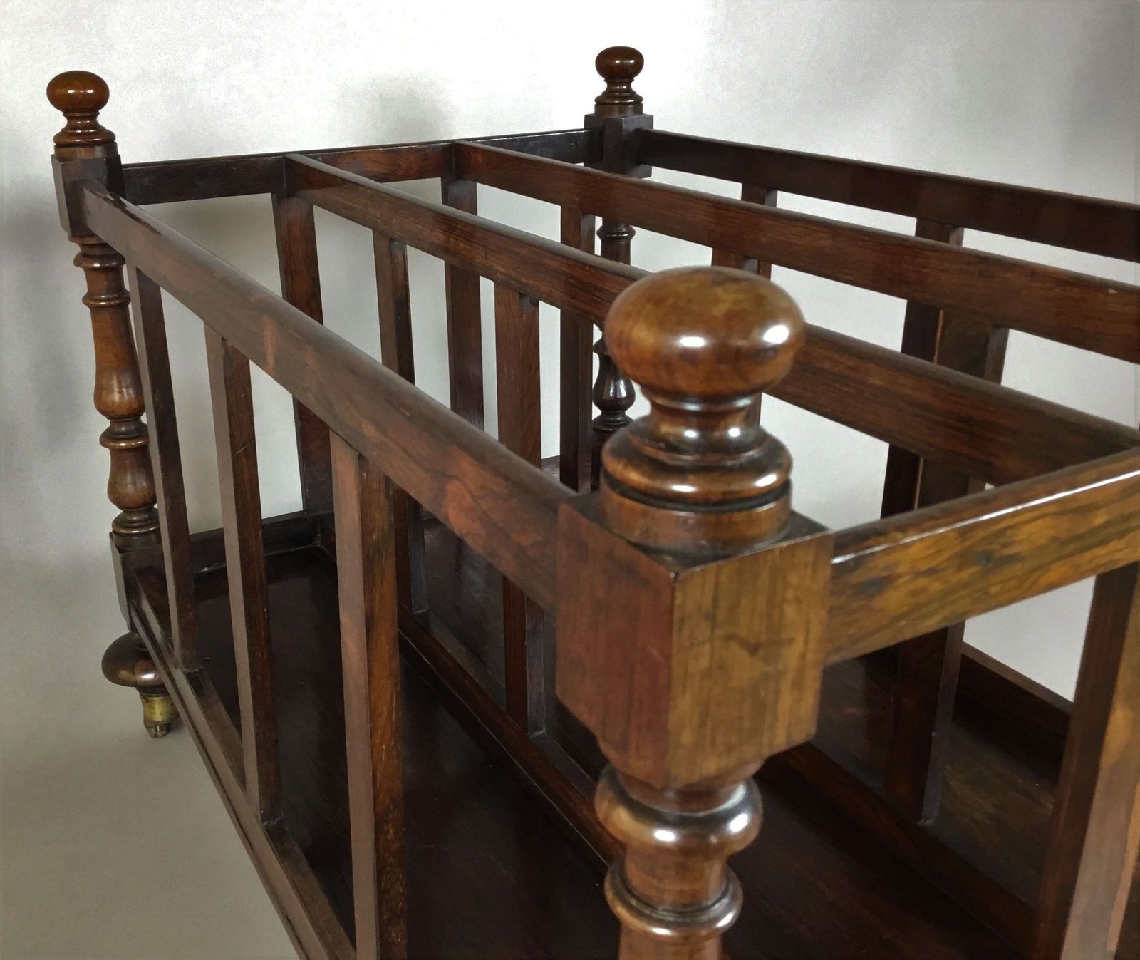 Regency Rosewood Folio Stand / Large Canterbury photo 2035.0