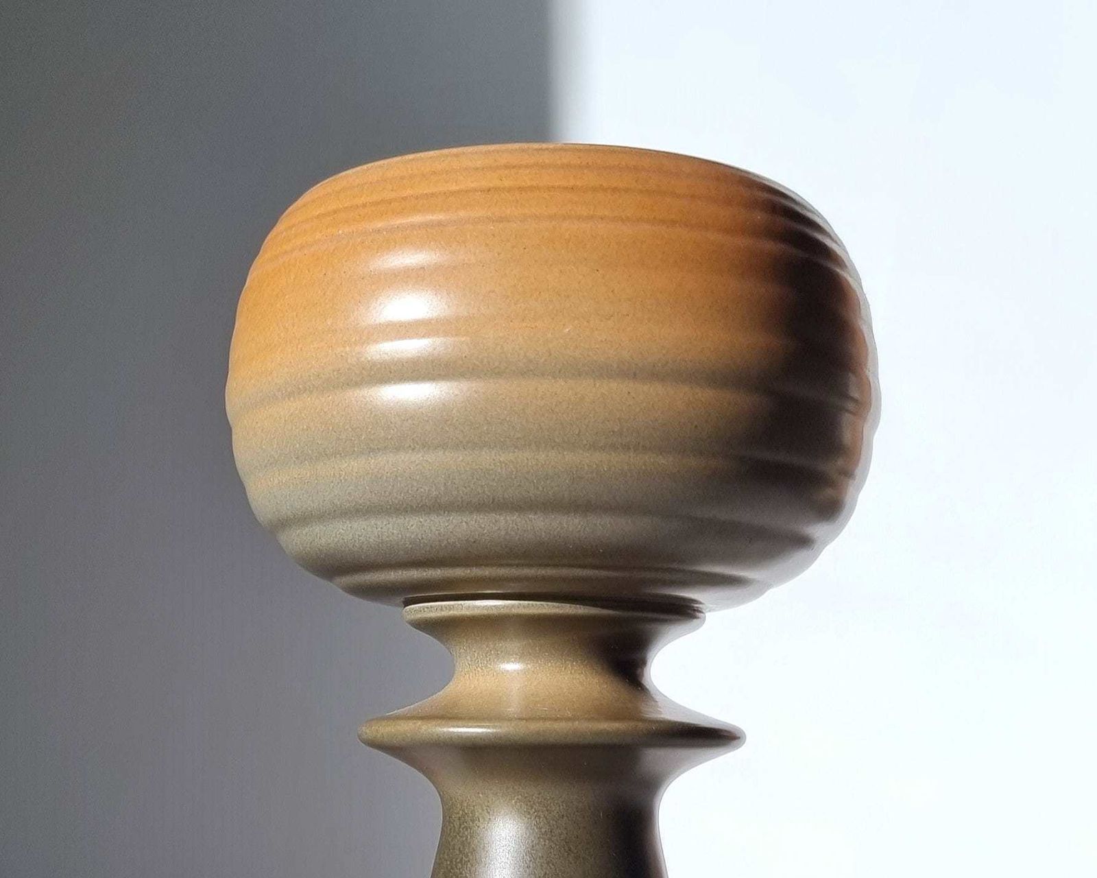 Beswick Mid Century Atomic Influence, Modernist, Earth Tone Palette Stylised Ufo Planter, 1950s 70s photo for sale