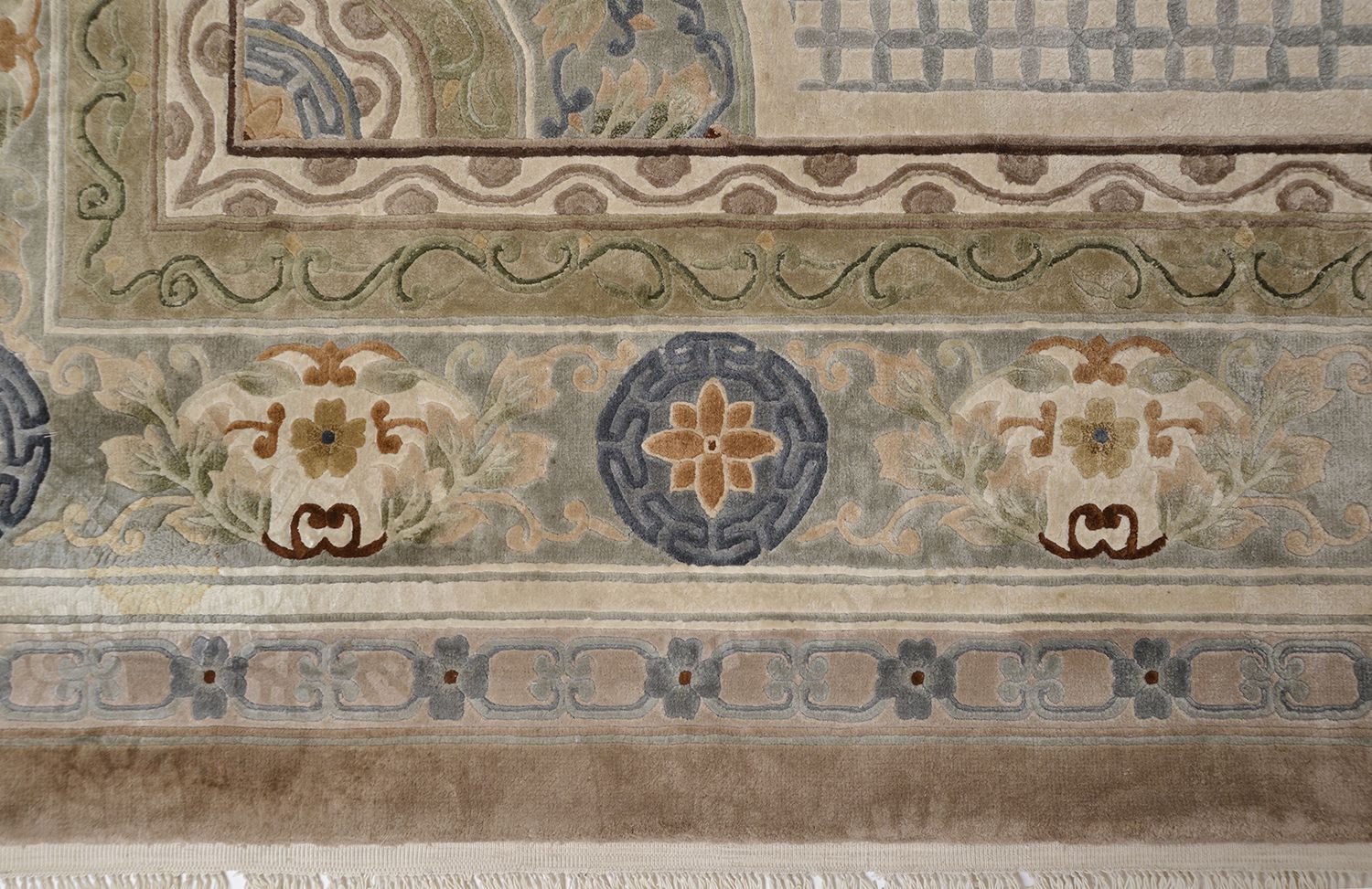 Large Oriental 20th Century Chinese  Silk Rug Cream Green Blue Rust Lotus Flowers photo furniture