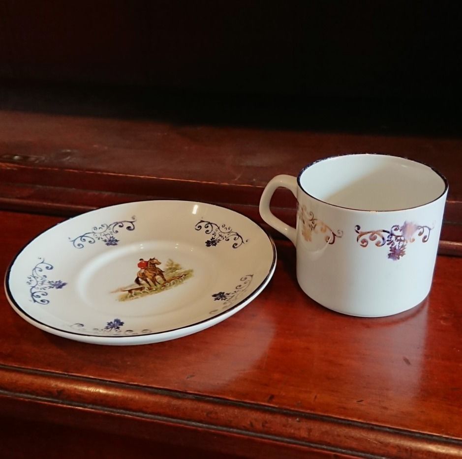 Vintage Breakfast Dining Set Six Place Settings photo vinterior