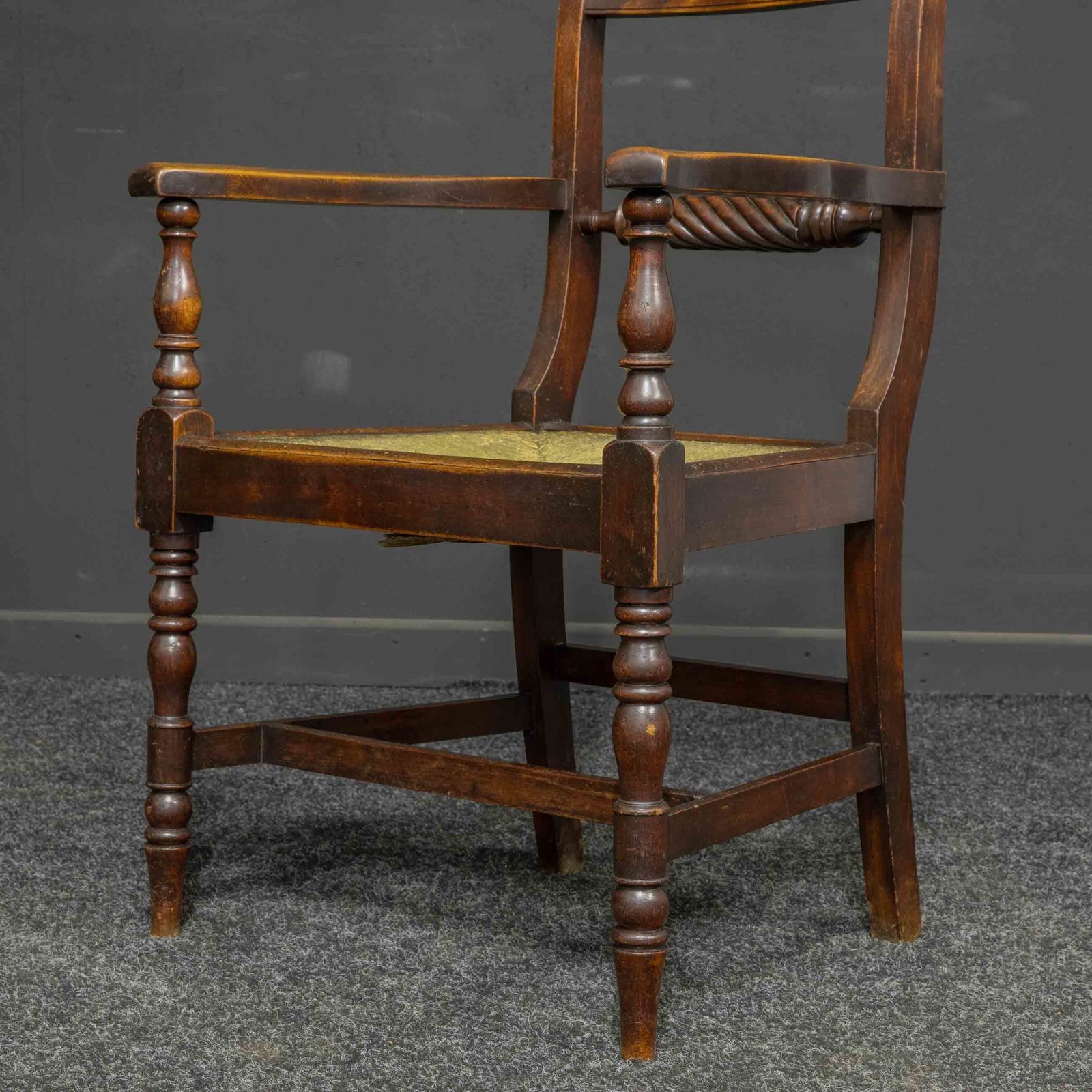 Provincial Regency Armchair photo vinterior