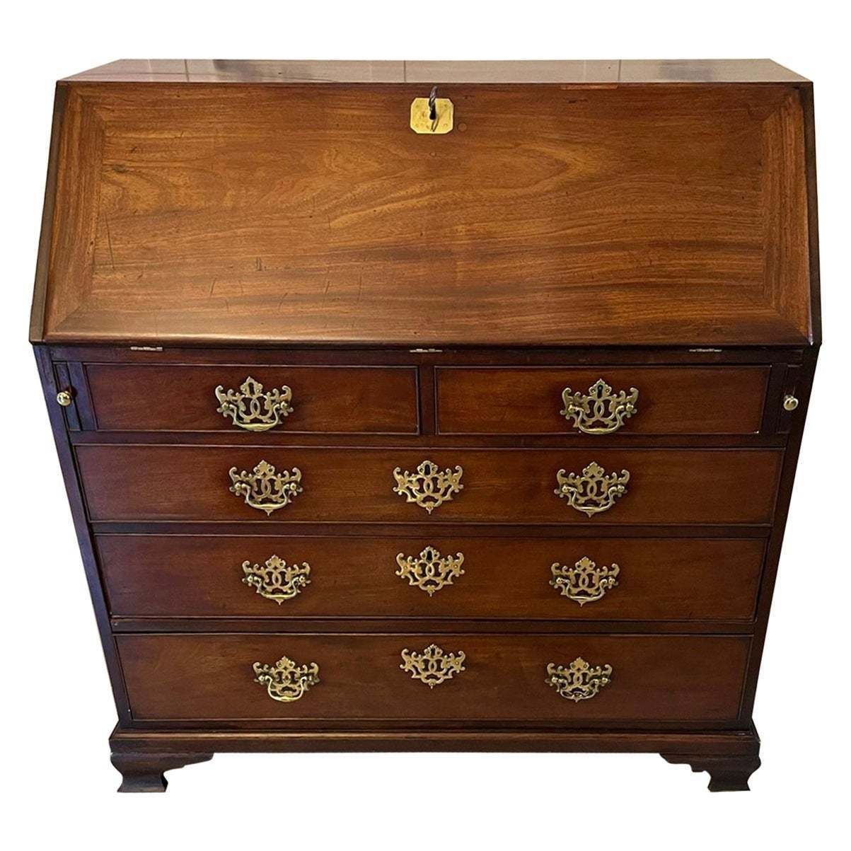 Outstanding Antique George III Quality Mahogany Bureau