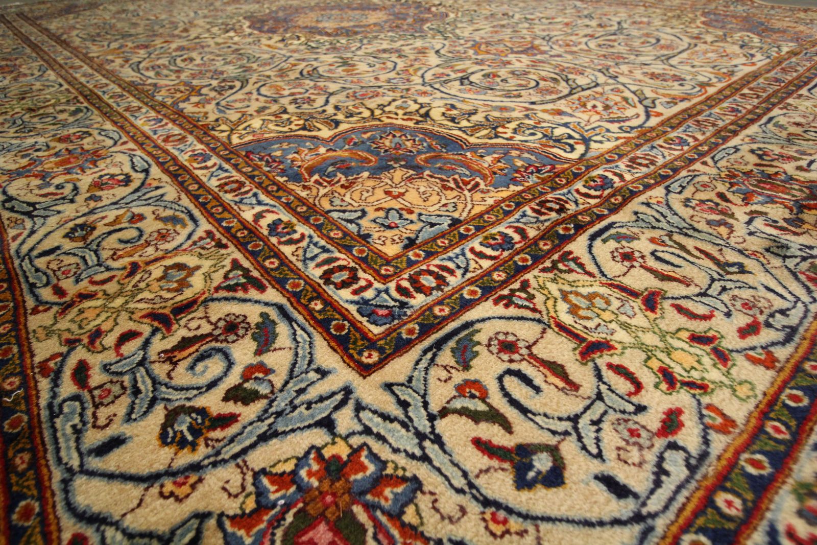 Handwoven Oriental Area Rug Traditional Ivory Living Room Rug  290x390cm photo furniture