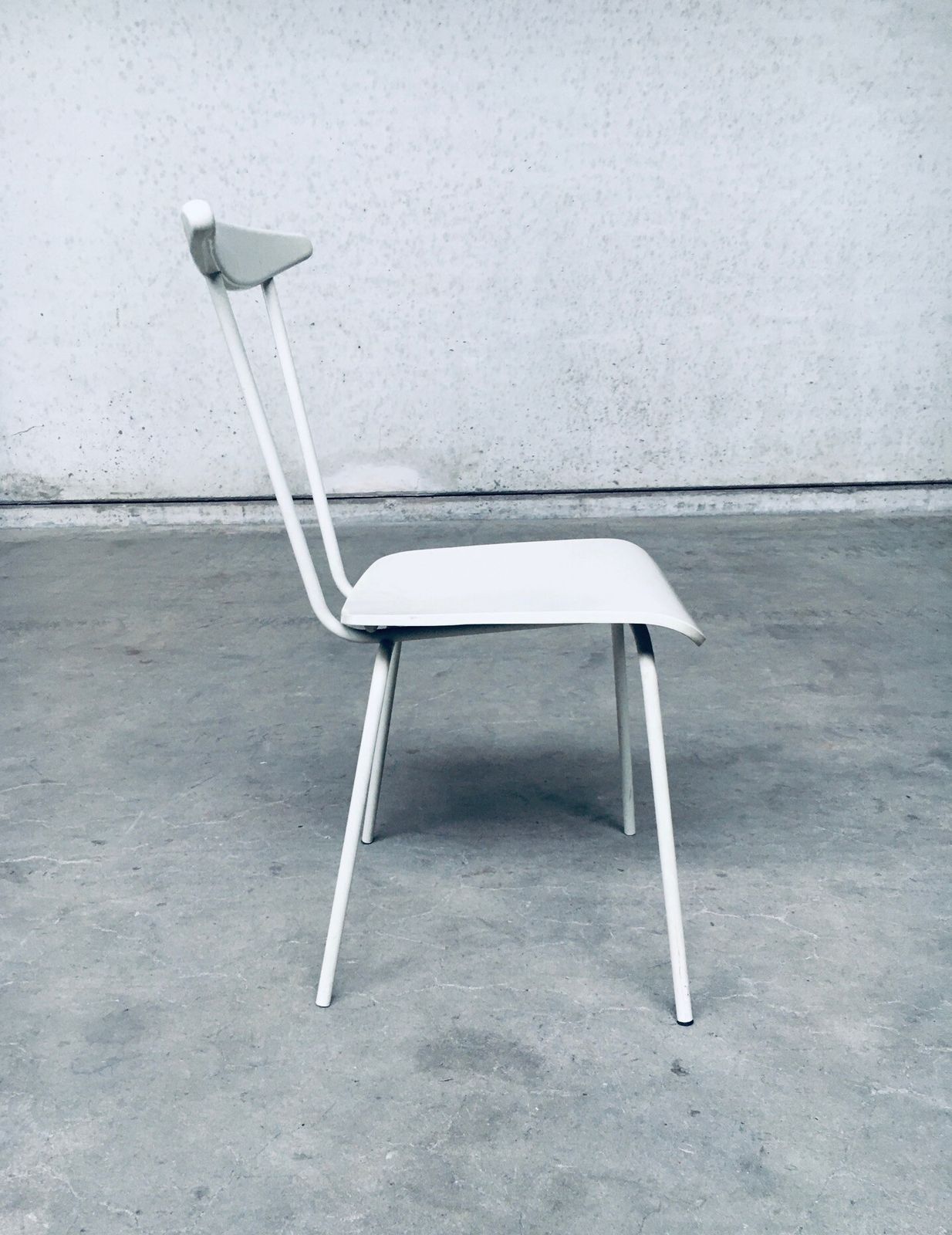 Mid Century Modern Design Dress Boy Chair Van Wim Rietveld Voor Auping, Ca. Jaren 1950 photo vinterior