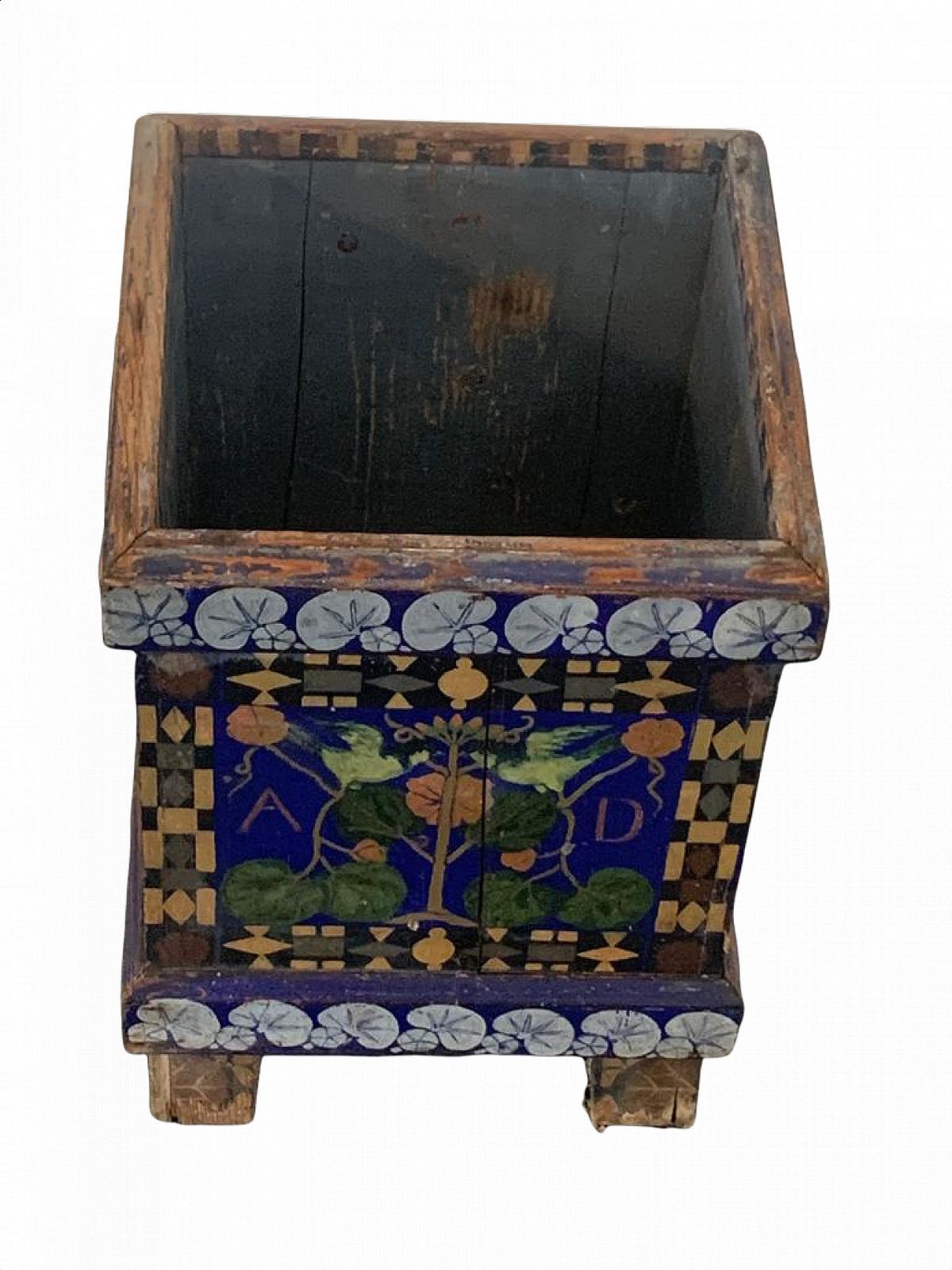 Art Nouveau Planter Lacquered And Painted With Flowers And Birds, Late 19th Century