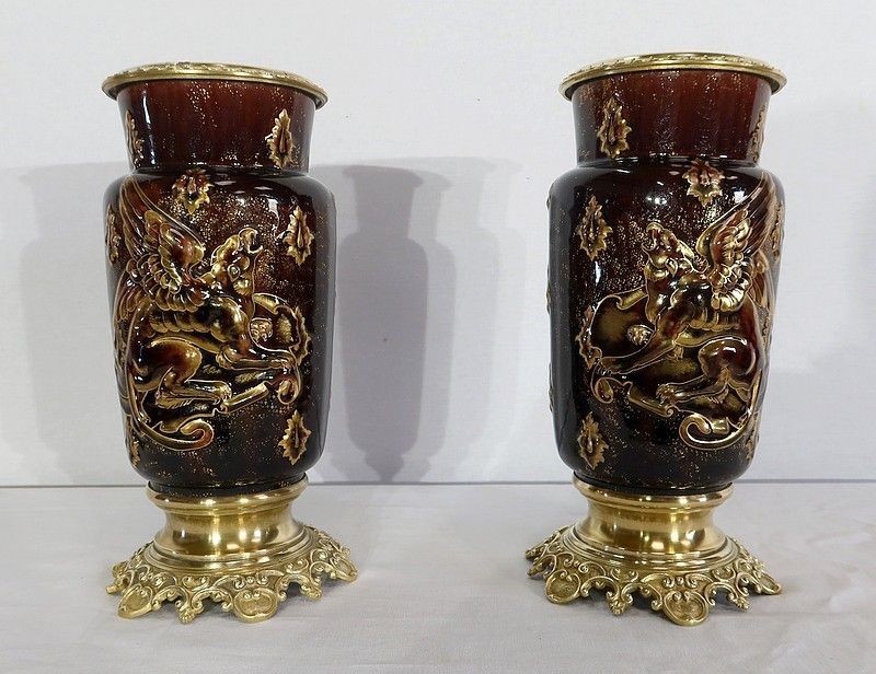 1611.95 Pair Of Earthenware And Bronze Vases, By E. Gilles   2nd Half Of The 19th Century photo