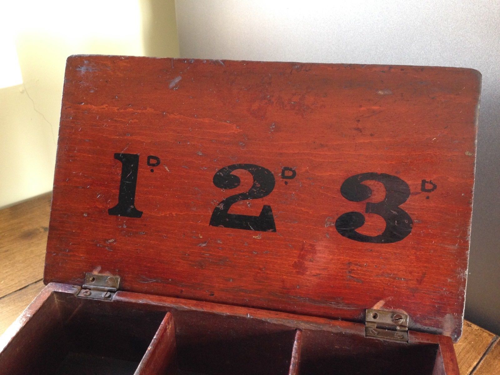 Rare Antique Victorian Glass Front Wooden Cigar Box Shop Counter Display Waiter photo vintage