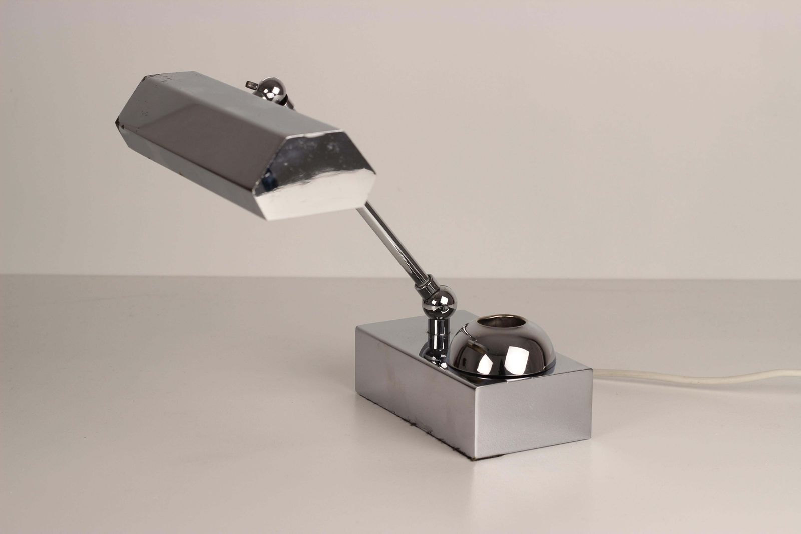 Art Deco Adjustable Chrome Bankers Desk Light With Inkwell Or Pen Desk Tidy 1920 photo for sale