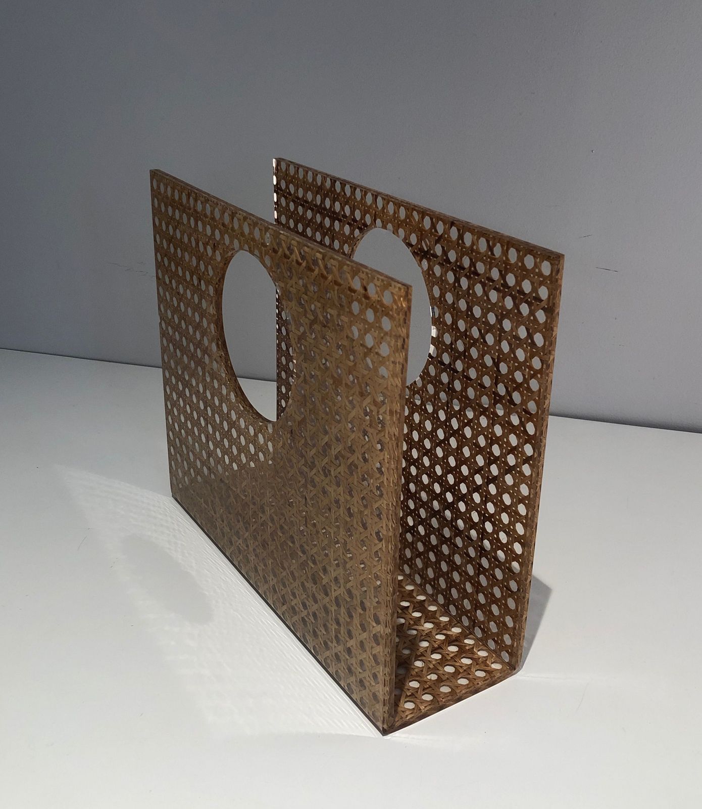 "Handbag" Magazine Rack In Plexiglass And Encrusted Caning In The Style Of Christian Dior And Gabriella Crespi photo 680.0