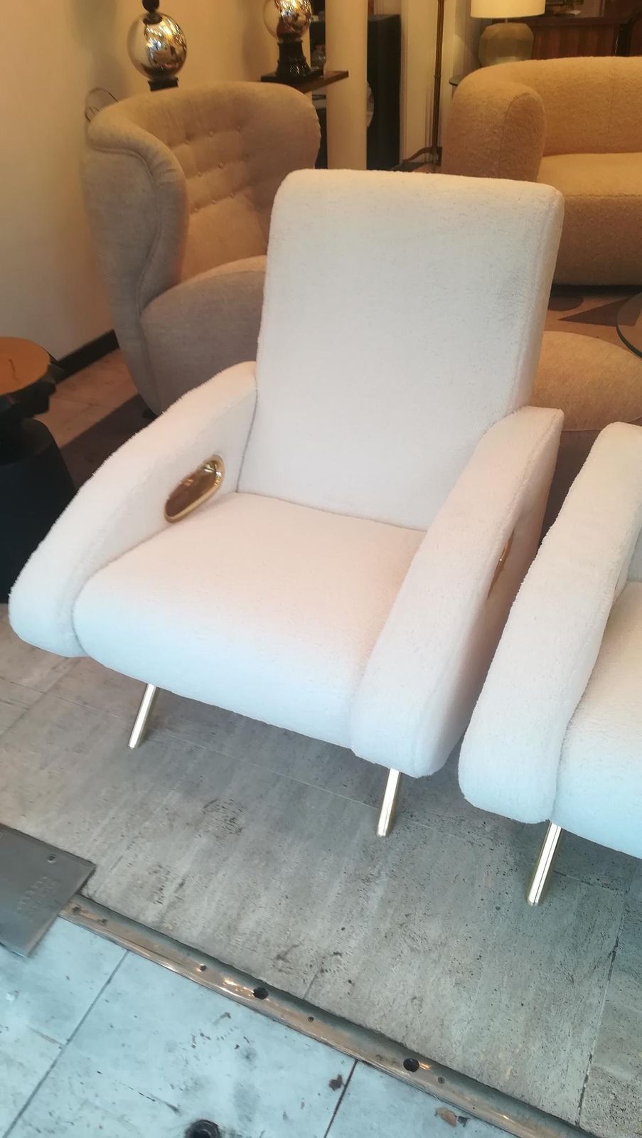 Pair Of Armchairs In Soft White Fabric photo 4274.0