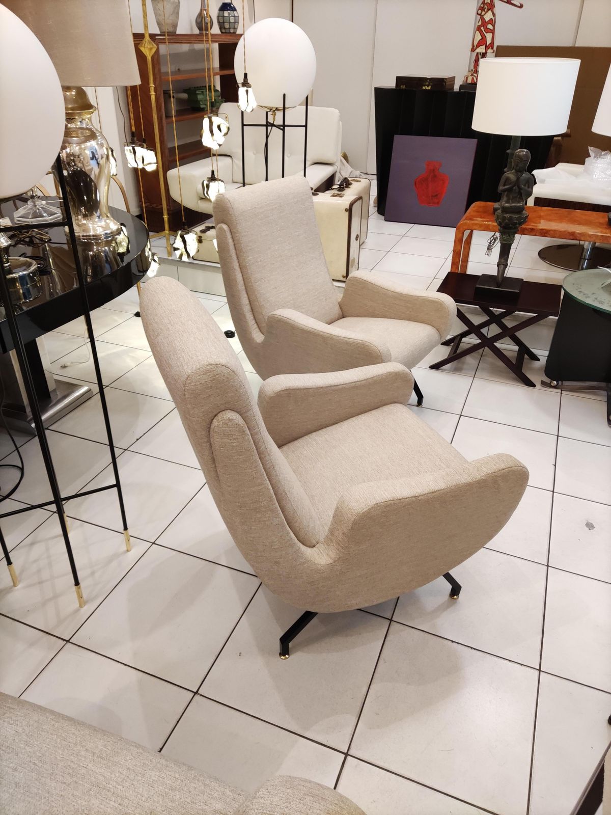 Pair Of Italian Armchairs With Black Metal Feet photo vintage