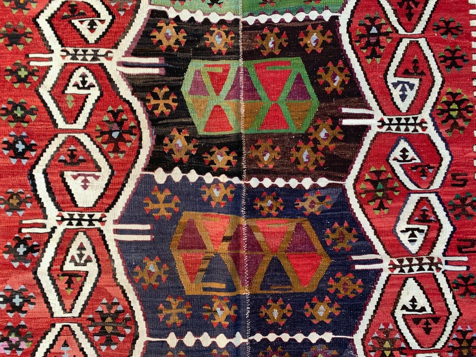 photo furniture Vintage Turkish Kilim 348x154 Cm Wool Kelim Rug Large Red, Black, Green