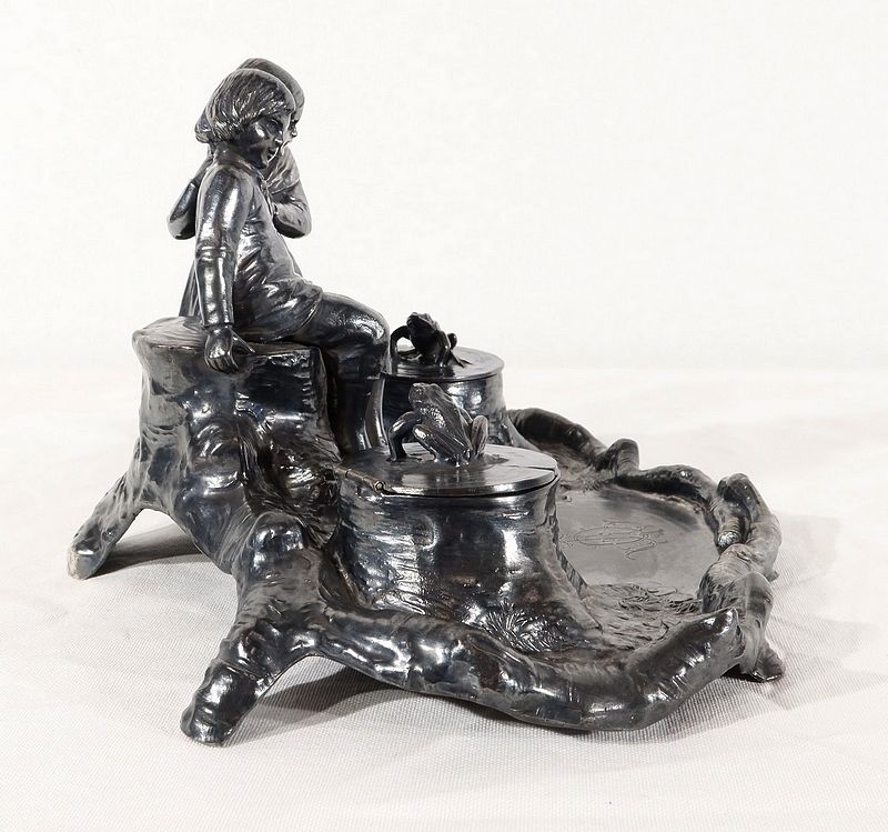 Pewter Inkwell, Art Nouveau Period – 1900 photo vinterior