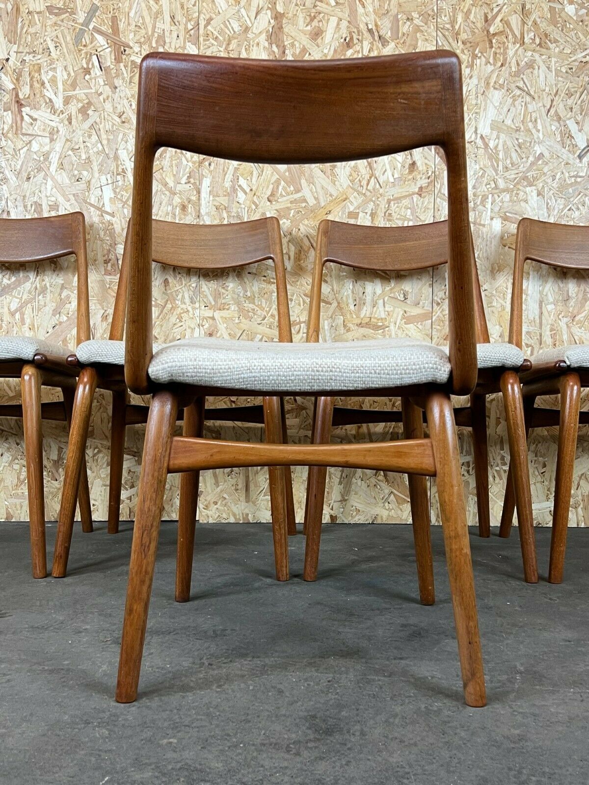 photo furniture 5x Boomerang Dining Chairs Alfred Christensen Slagelse Møbelværk Teak 60s 70s