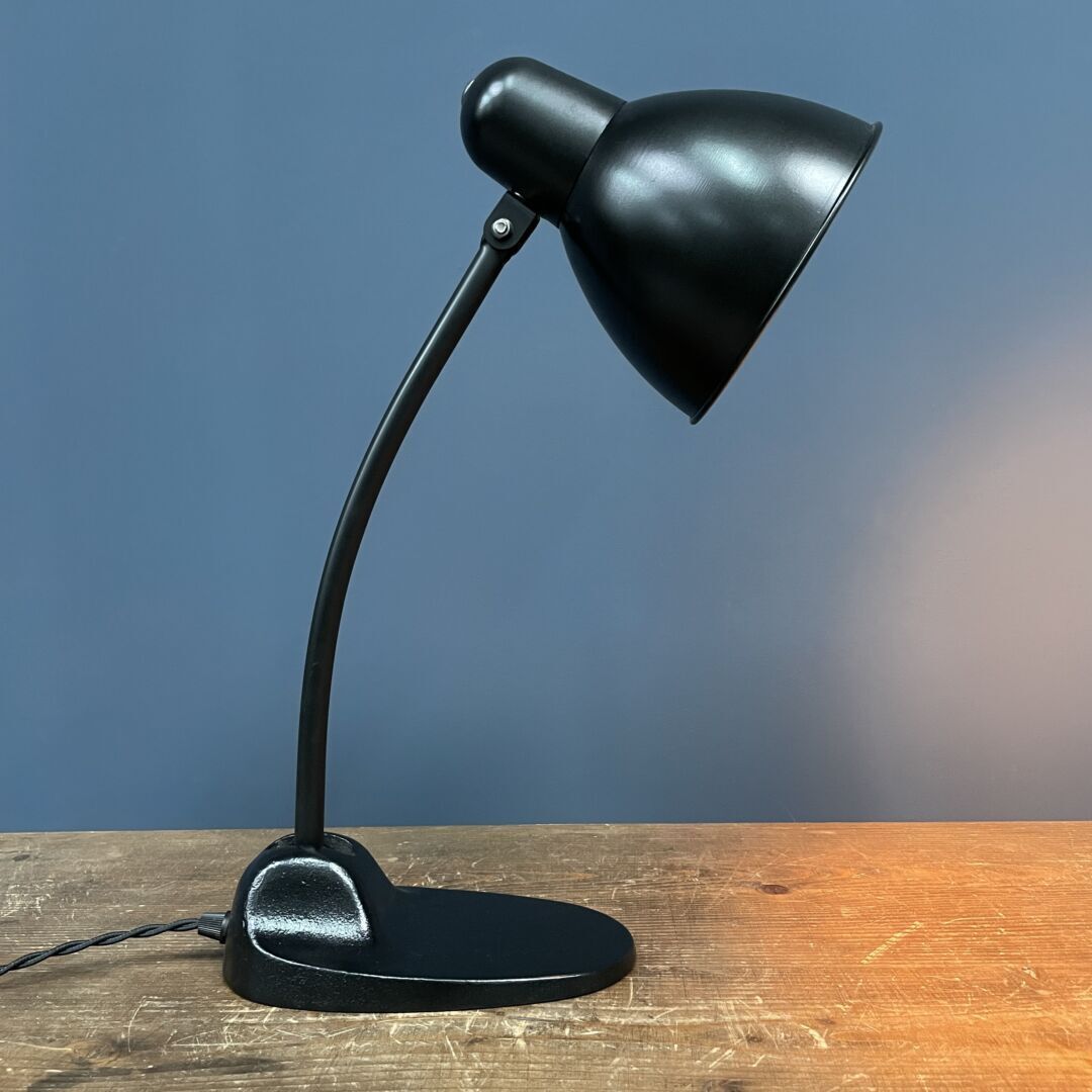 Zwarte Siemens Bureaulamp Model L299 photo furniture