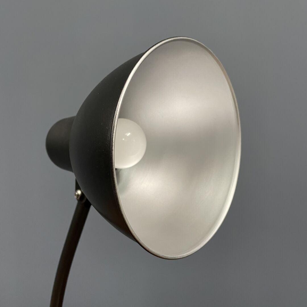 photo furniture Zwarte Siemens Bureaulamp Model L299