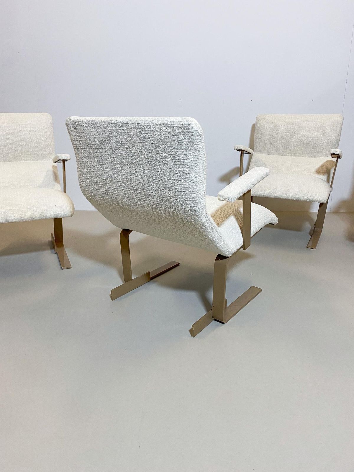 Mid Century Modern Pair Of Italian Armchairs, White Bouclette Fabric, 1970s photo vinterior