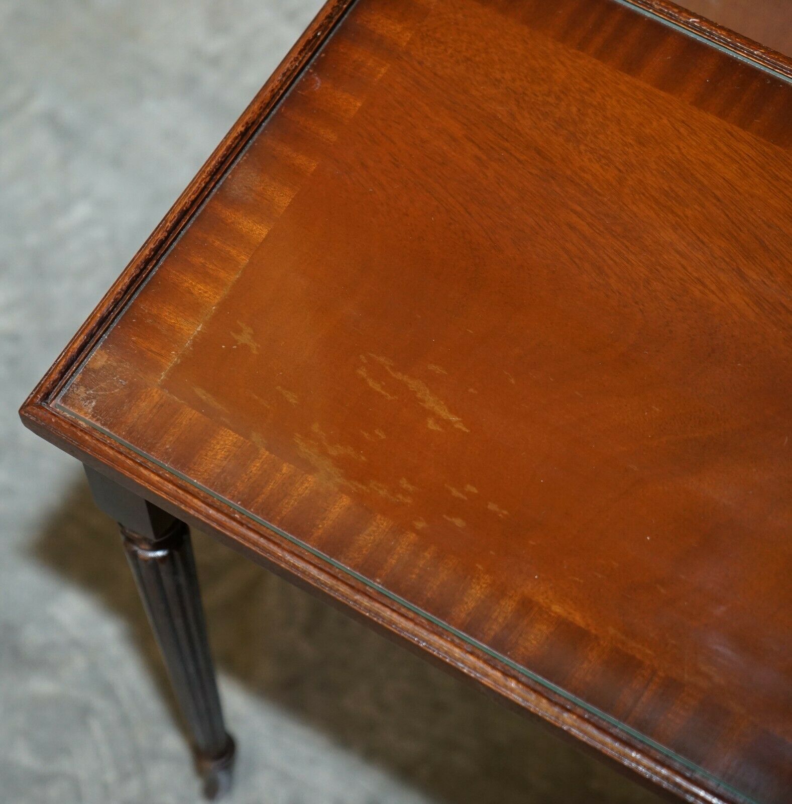 photo furniture Vintage Nest Of Three Flamed Mahogany With Glass Tops Tables Ideal As Side End