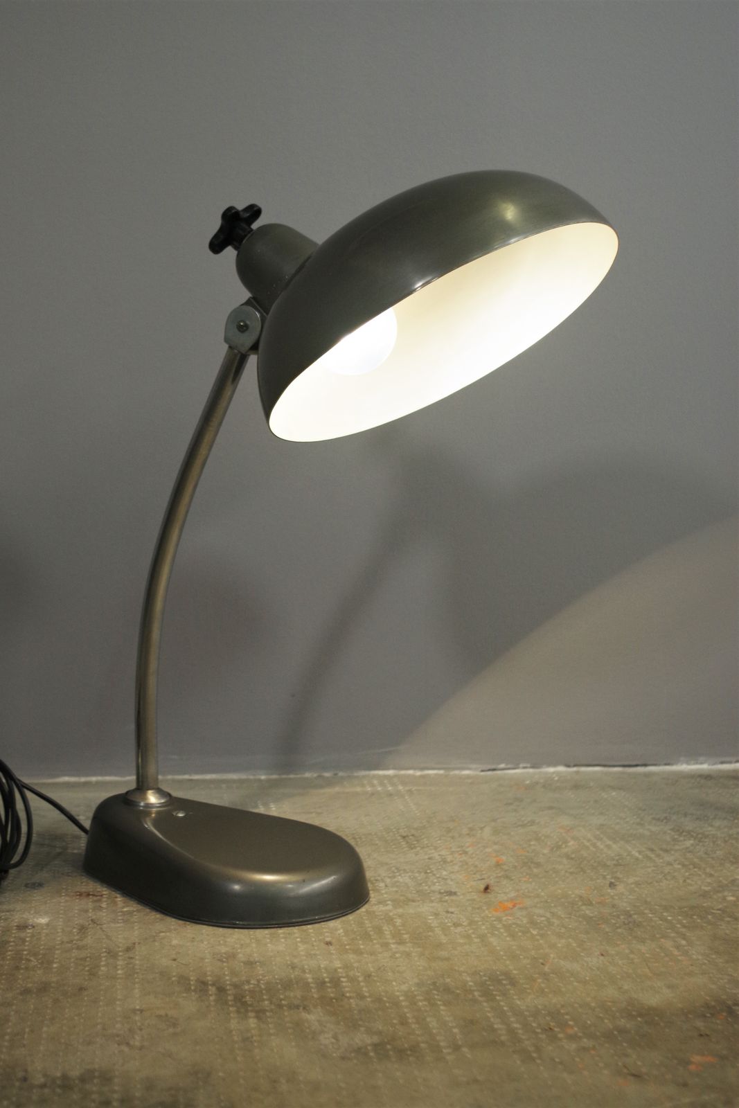 Lighting Lampada Da Tavolo In Alluminio, Anni '50, Alluminio photo
