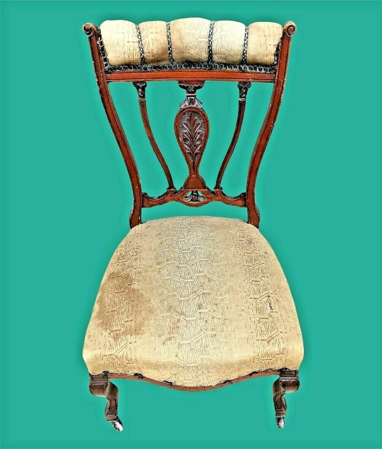 photo furniture A Pair Of Antique Carved Walnut Nursing Chairs / Bedroom Chairs