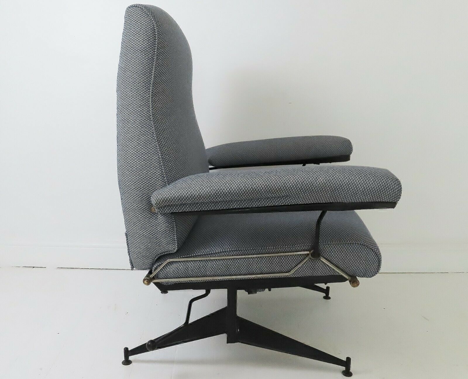 Stunning Vintage Italian Nello Pini Reclining Lounge Chair   Poltrona Italy photo 950.0