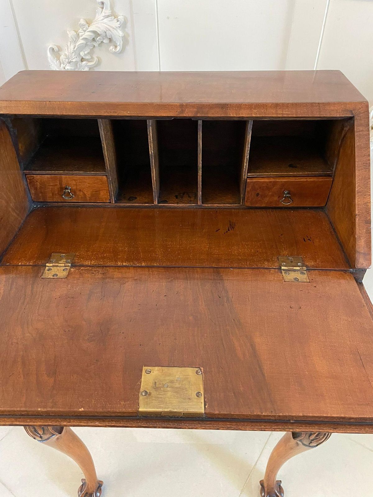 Unusual Antique Burr Walnut Marquetry Inlaid Bureau photo 1585.0