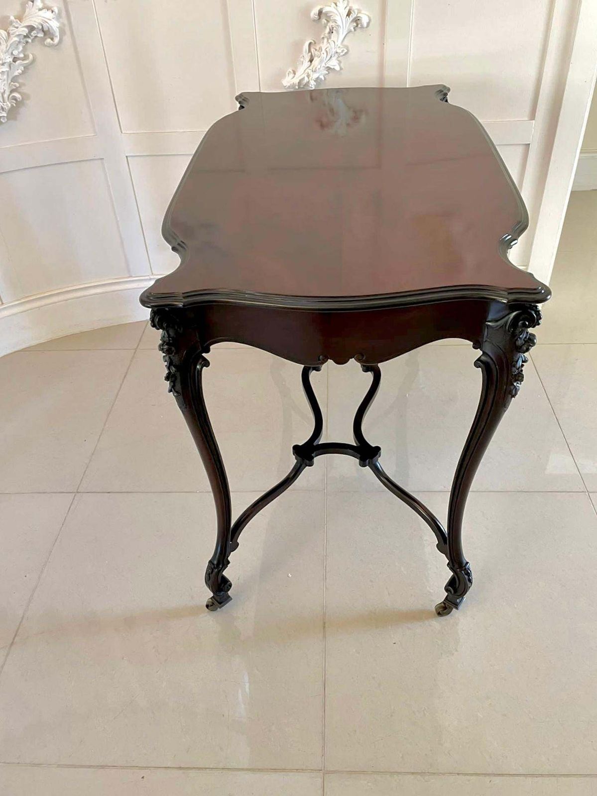 Outstanding Quality Antique Victorian Carved Mahogany Freestanding Centre Table photo for sale