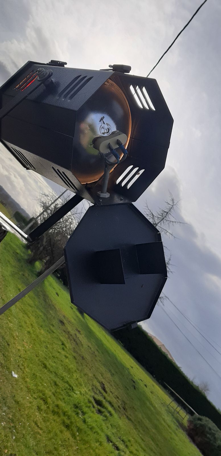 Industrial Design Lamp Cinema Spot On Army Oak Tripod photo 229.4