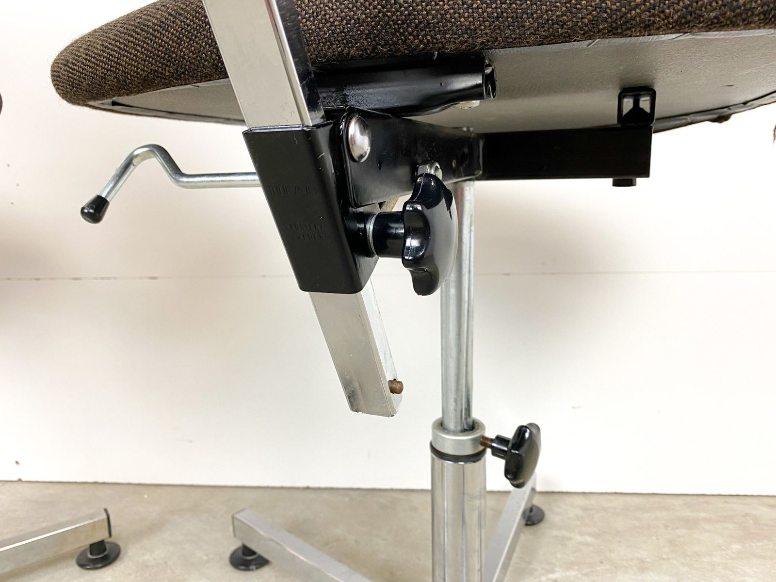 Swedish Office Chairs From Lifab photo 92.0