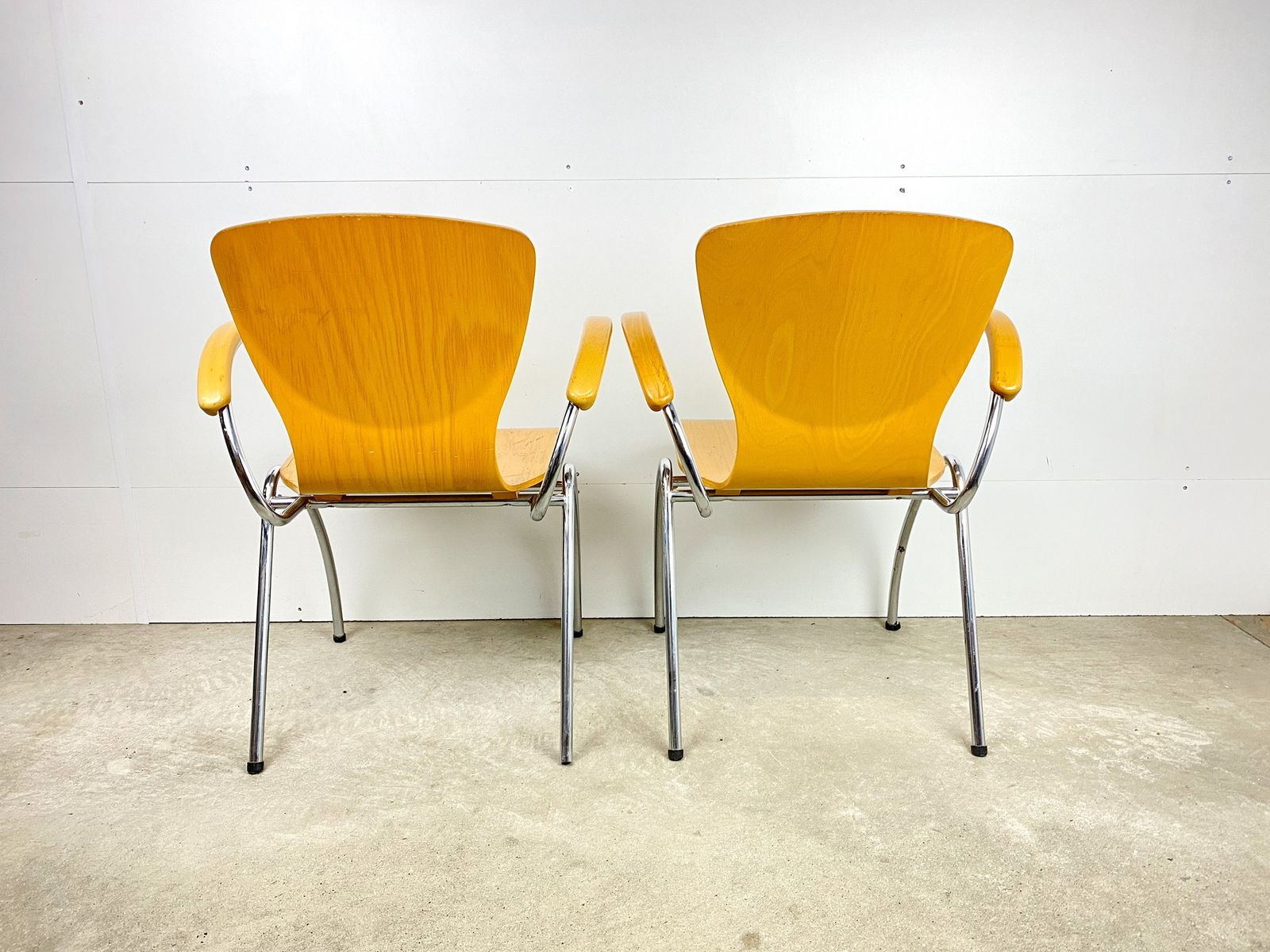 Set Of 2 Kimball Bingo Guest Chairs photo for sale