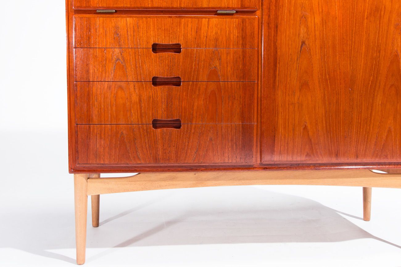 Mid Century Teak & Oak Cabinet, Danish Scandinavian Design 1950’s photo 2200.0