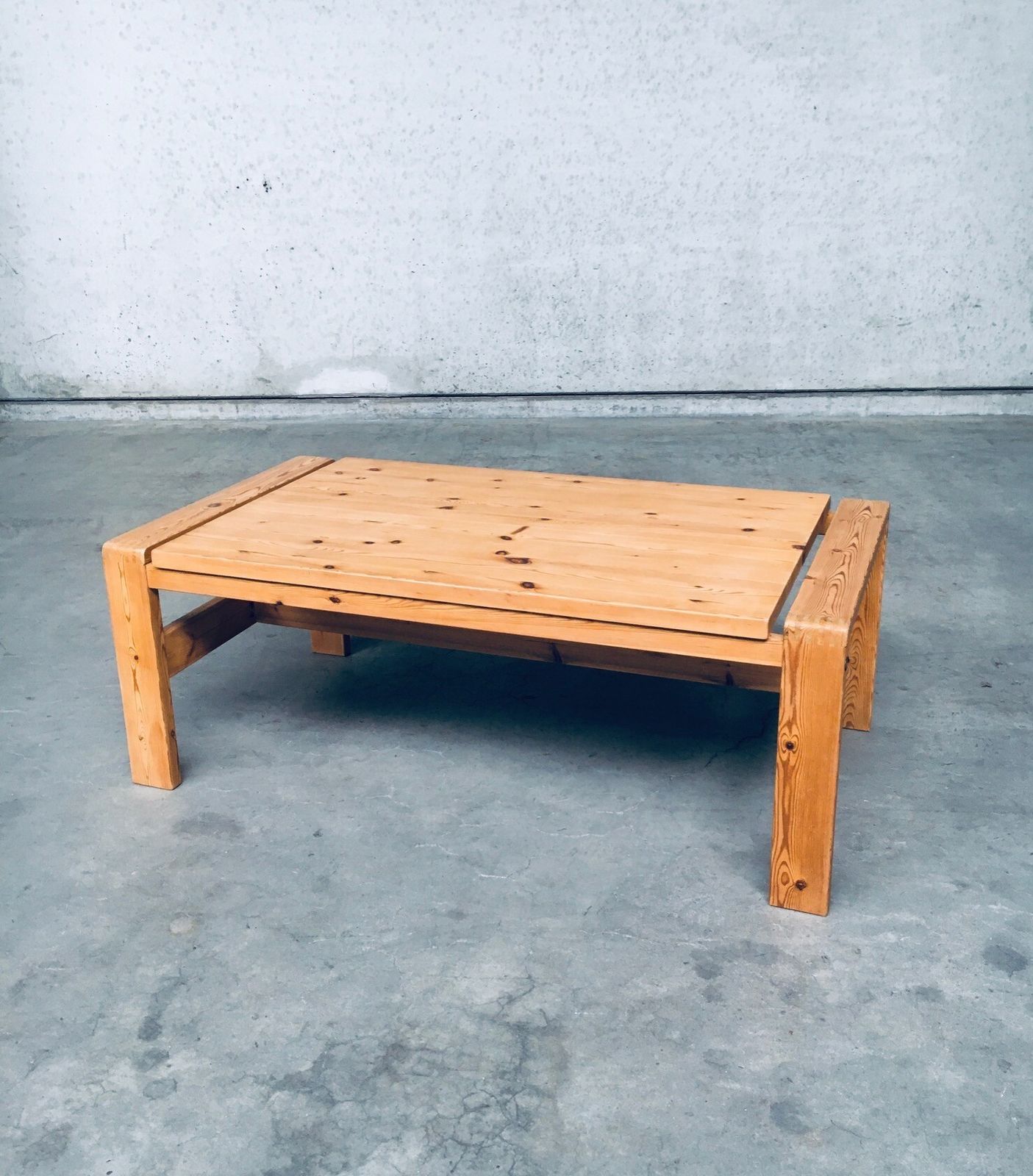 Scandinavisch Modern Design Salontafel Van Massief Grenenhout, Denemarken, Ca. Jaren 1970 photo furniture