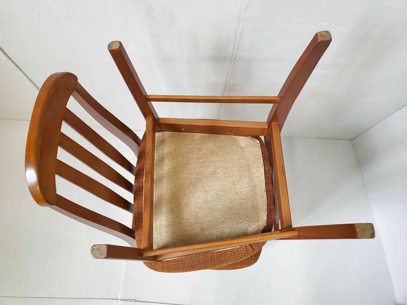 photo furniture Set Van 4 Vintage Stoelen Uit De Jaren 1970 – Jentique, Scandinavische Stijl, Tweed En Hout