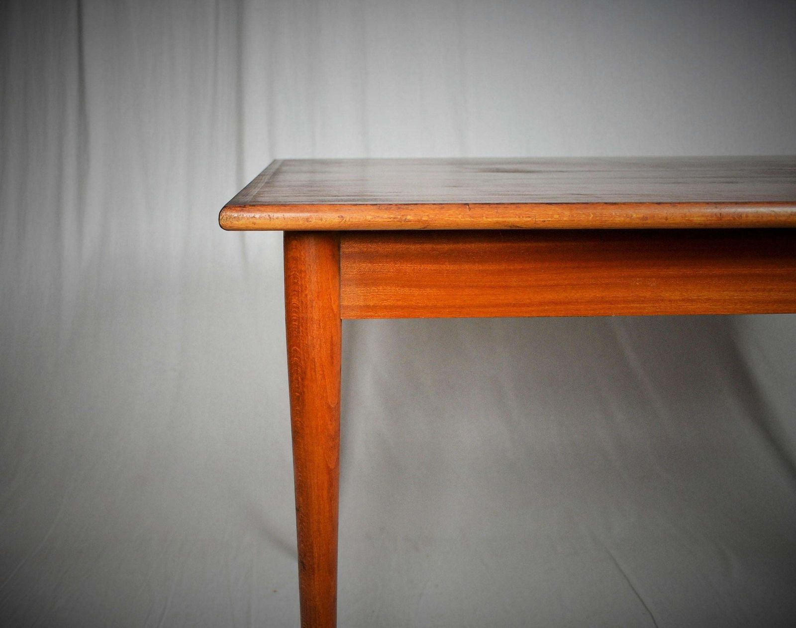 photo furniture Midcentury Dining Table, 1960s