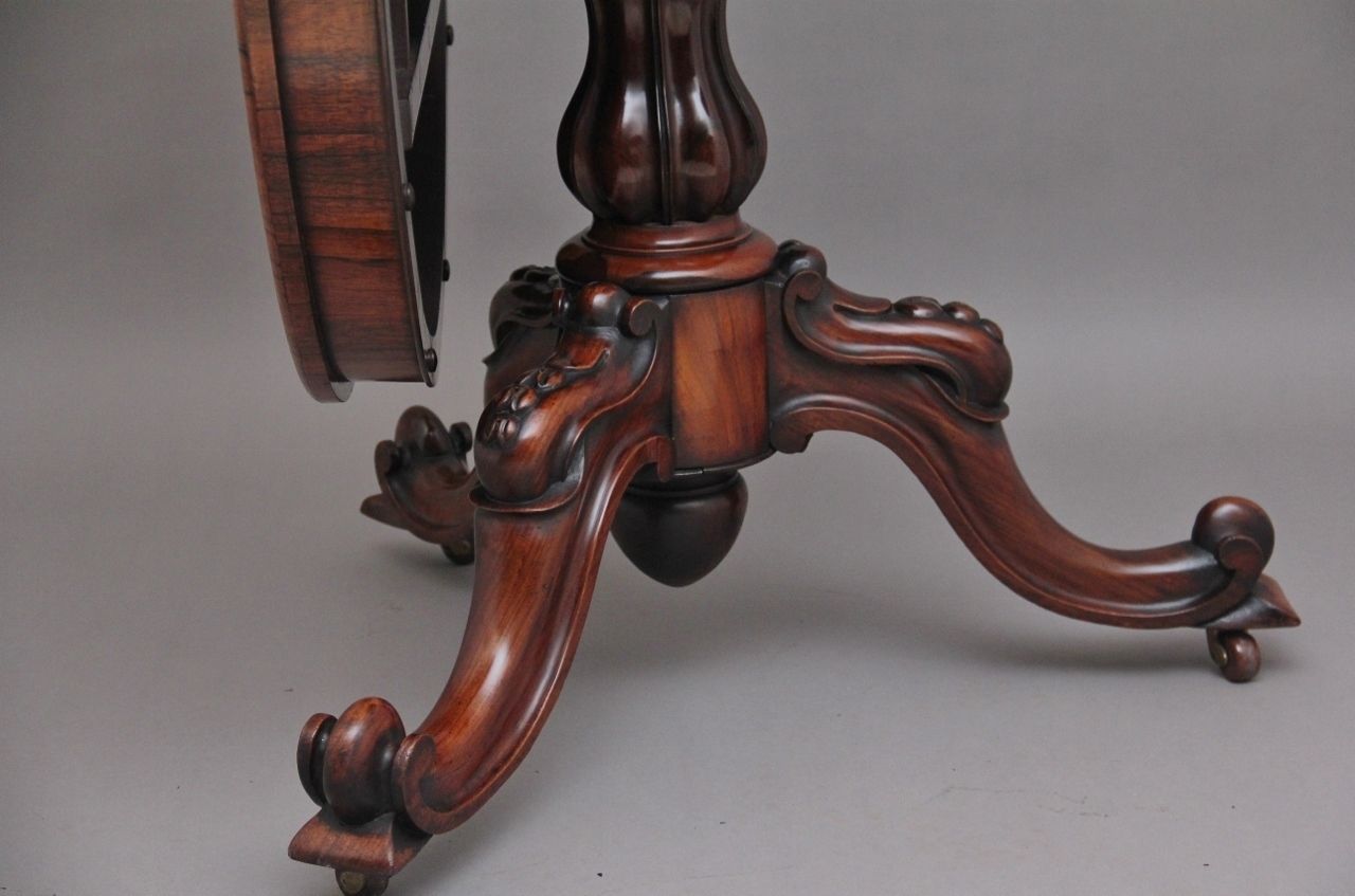 photo furniture 19th Century Rosewood Breakfast Table