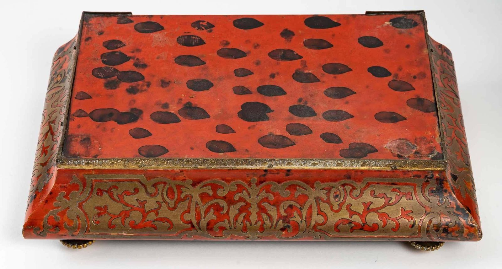 photo furniture Cartel With Its Base In The Style Of Boulle